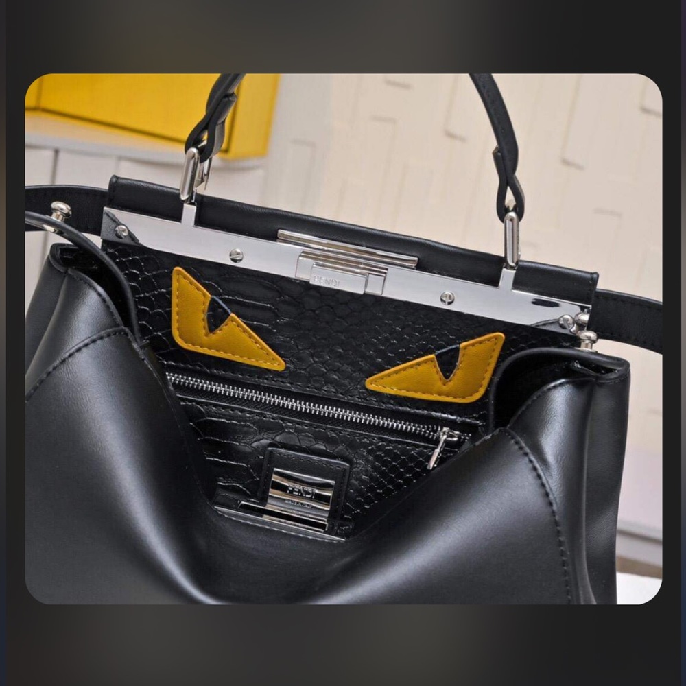 Cute bag with eyes